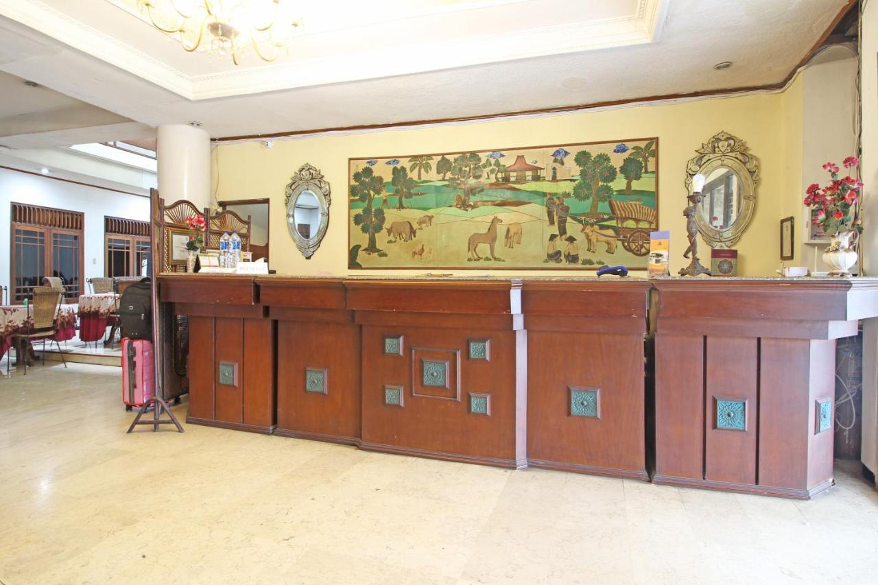 Reddoorz Near Malioboro Tugu Station Jogja Hotel Джокякарта Екстериор снимка