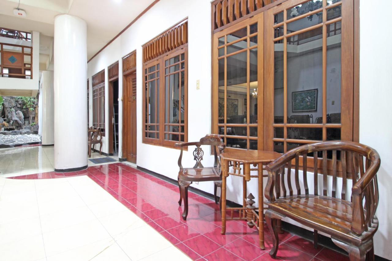 Reddoorz Near Malioboro Tugu Station Jogja Hotel Джокякарта Екстериор снимка
