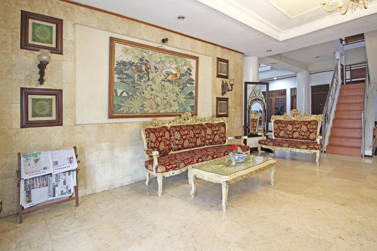 Reddoorz Near Malioboro Tugu Station Jogja Hotel Джокякарта Екстериор снимка
