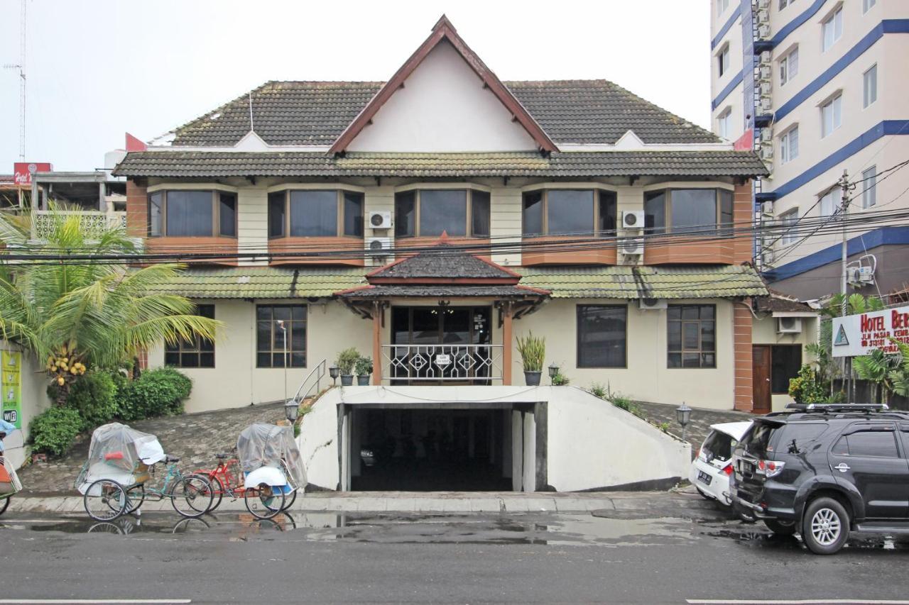 Reddoorz Near Malioboro Tugu Station Jogja Hotel Джокякарта Екстериор снимка
