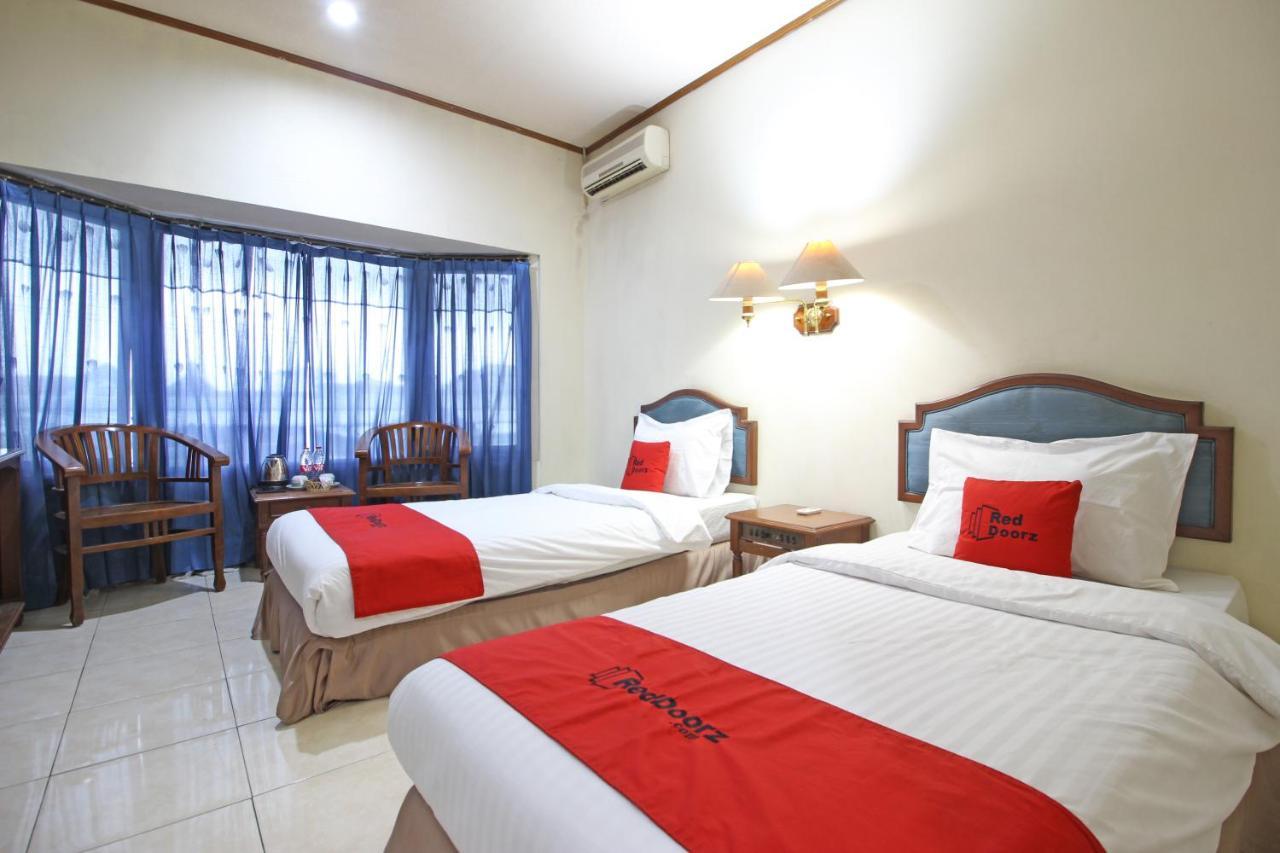 Reddoorz Near Malioboro Tugu Station Jogja Hotel Джокякарта Екстериор снимка