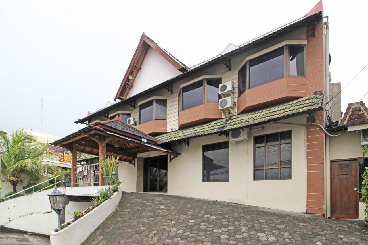 Reddoorz Near Malioboro Tugu Station Jogja Hotel Джокякарта Екстериор снимка